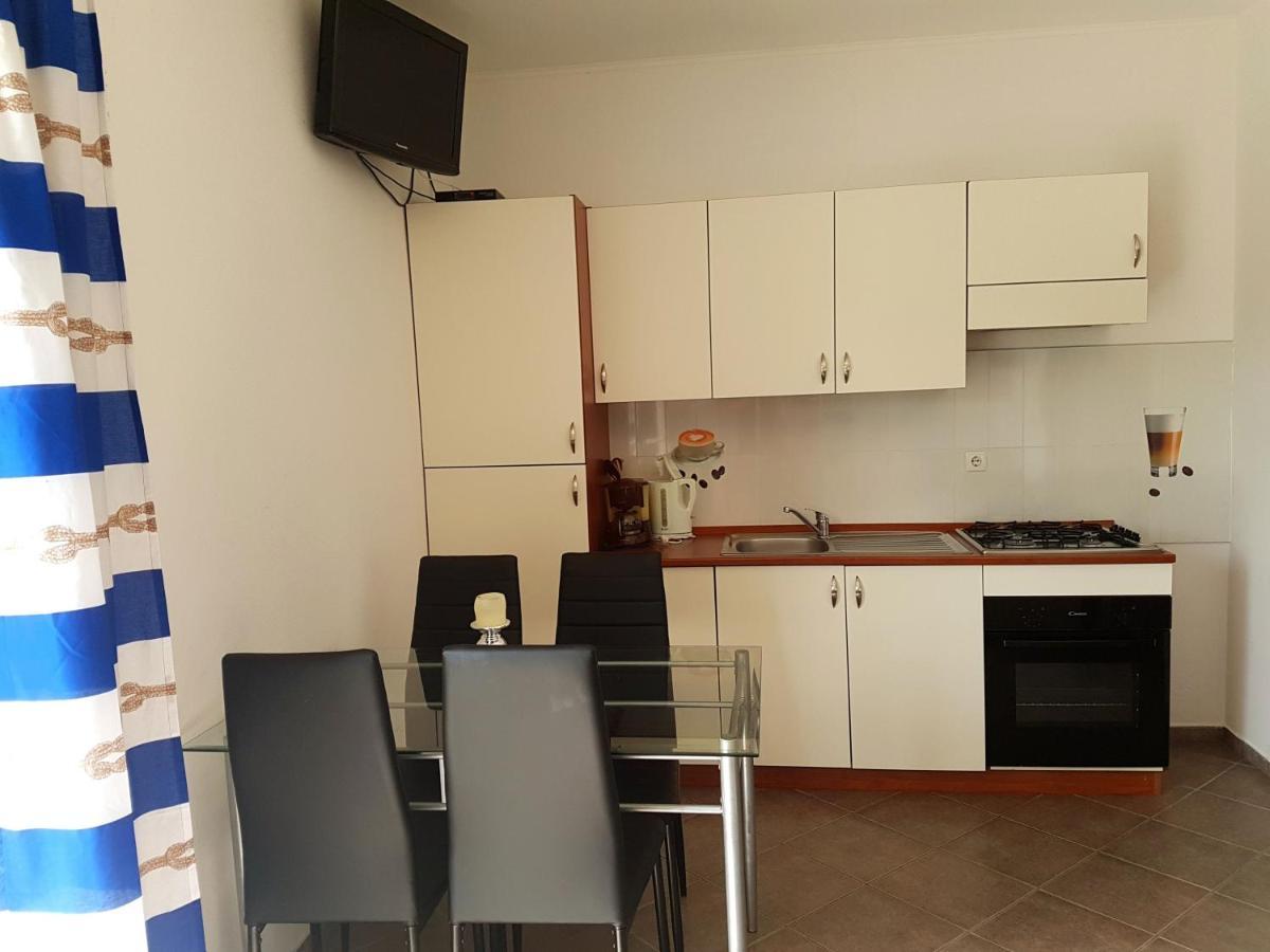 Apartments With A Parking Space Nin, Zadar - 13571 Экстерьер фото